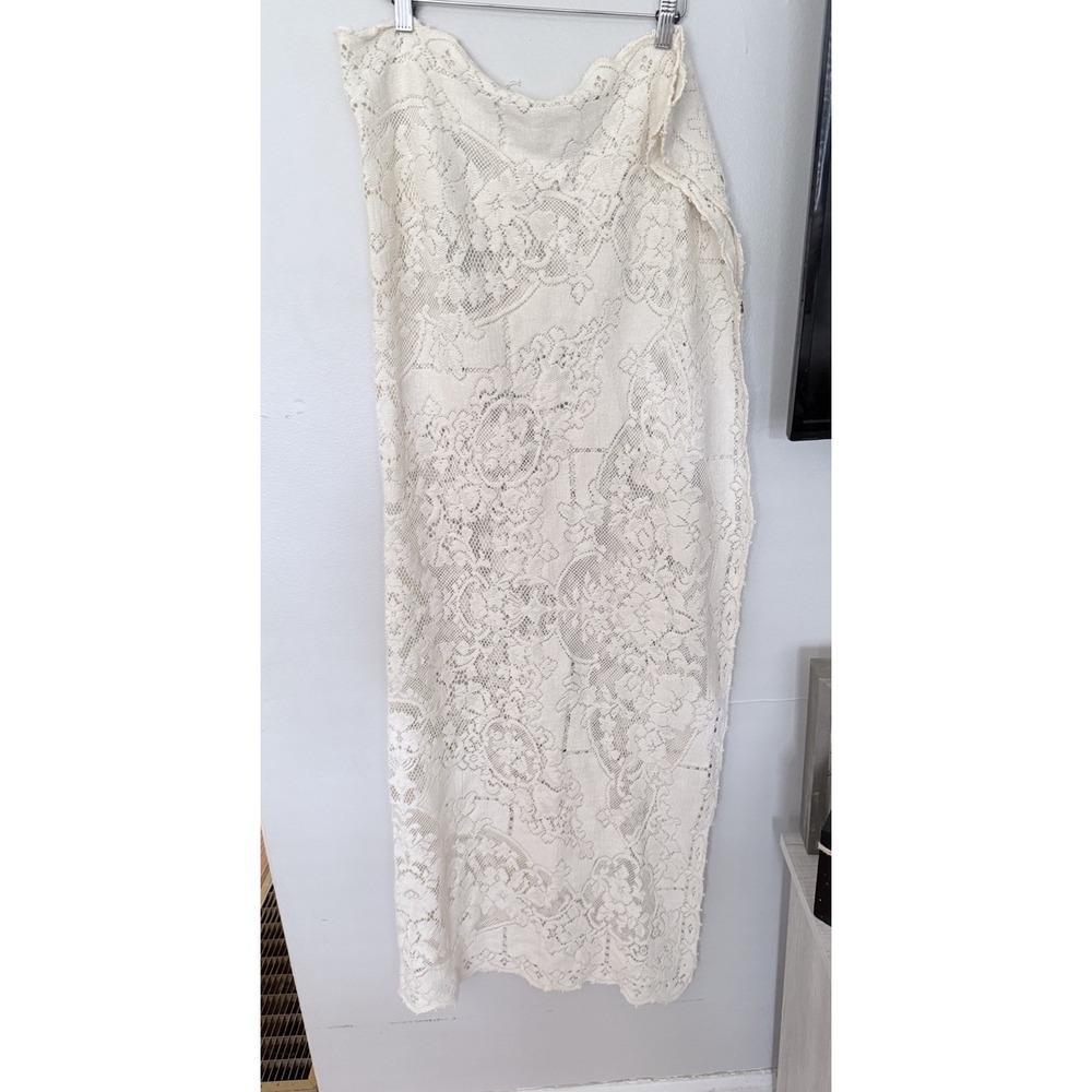 VTG Quaker Lace Cloth Ivory Ecru Floral Tablecloth 40"x50" No Stains Picot Loops